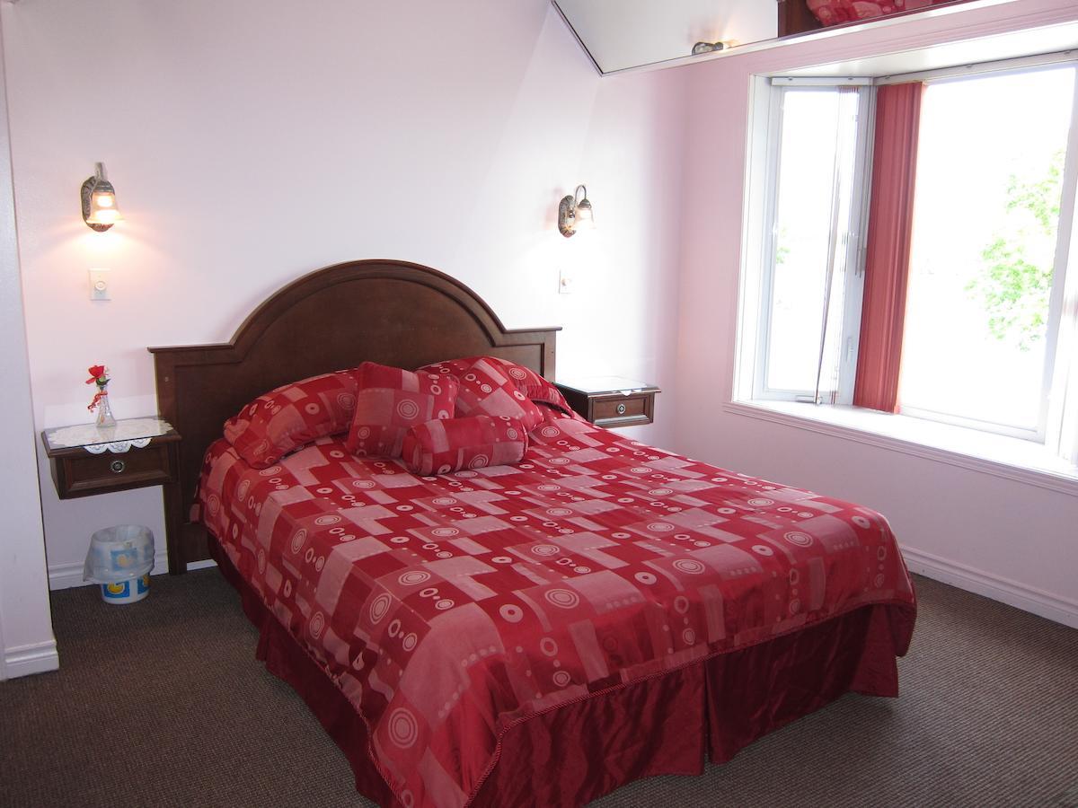 Motel Sainte Catherine Chambre photo